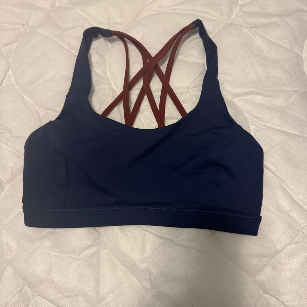 Lululemon Free to Be Serene Bra